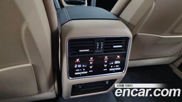Porsche Cayenne 2020 — Şəkil 8/36