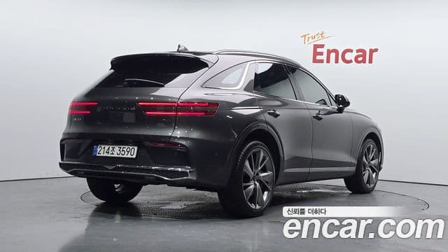 Genesis GV70 2024 — ფოტო 11/33