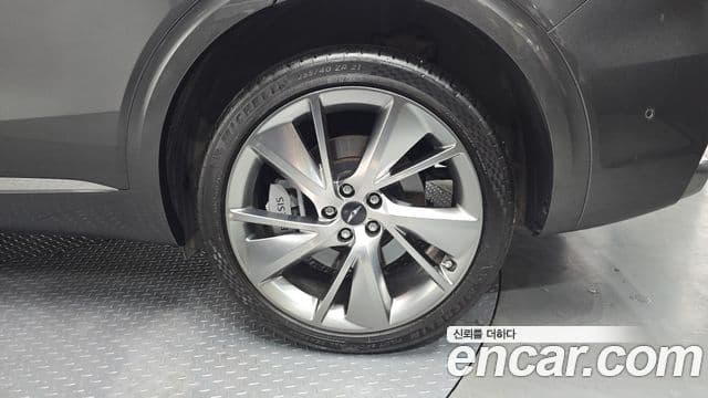 Genesis GV70 2024 — ფოტო 1/33