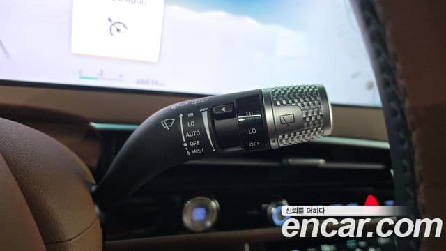 Genesis GV70 2024 — ფოტო 26/33