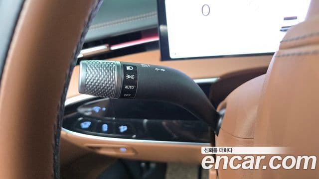 Genesis GV70 2024 — ფოტო 2/33