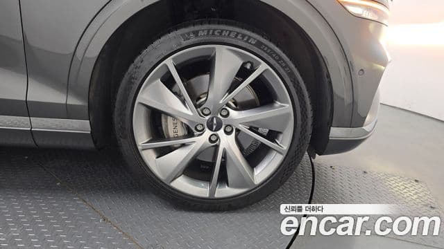 Genesis GV70 2024 — ფოტო 24/33