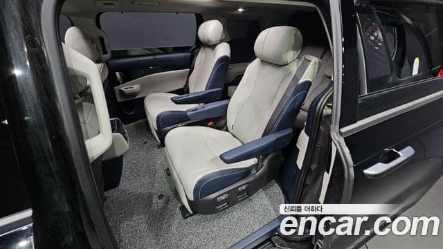 Kia Carnival 2024 — Фото 12/20