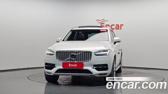 Volvo XC90 2019 — Фото 3/20