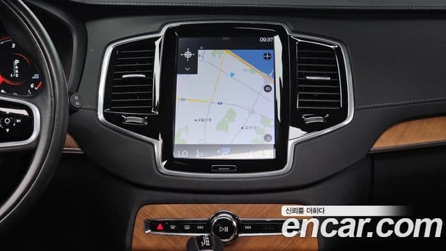 Volvo XC90 2019 — Фото 17/20
