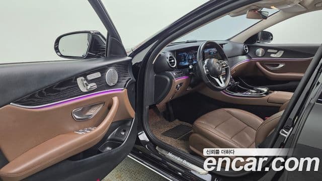 Mercedes-Benz E-Class 2019 — Фото 10/20