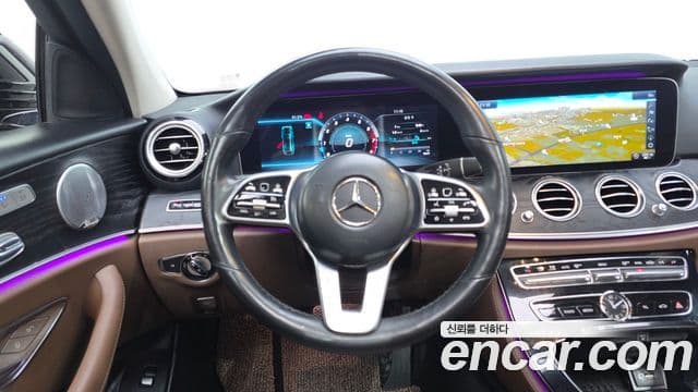 Mercedes-Benz E-Class 2019 — Фото 15/20