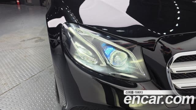 Mercedes-Benz E-Class 2019 — ფოტო 10/32