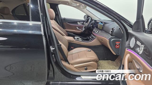 Mercedes-Benz E-Class 2019 — ფოტო 12/32