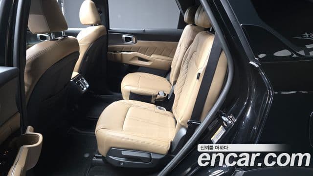 Kia Sorento 2026 — Şəkil 33/35