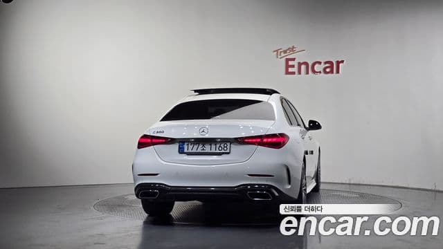 Mercedes-Benz C-Class 2022 — ფოტო 22/33