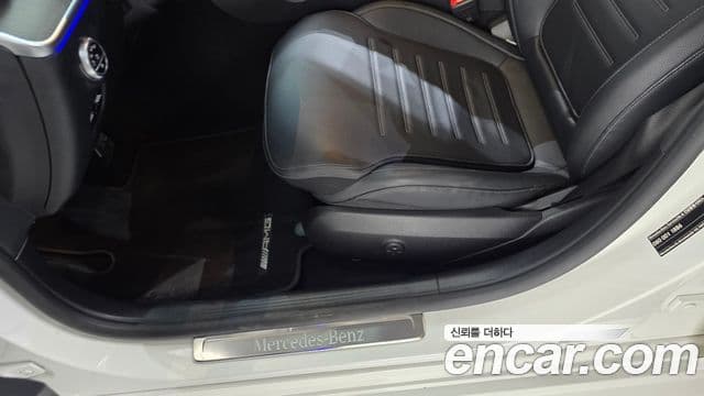 Mercedes-Benz C-Class 2022 — ფოტო 21/33
