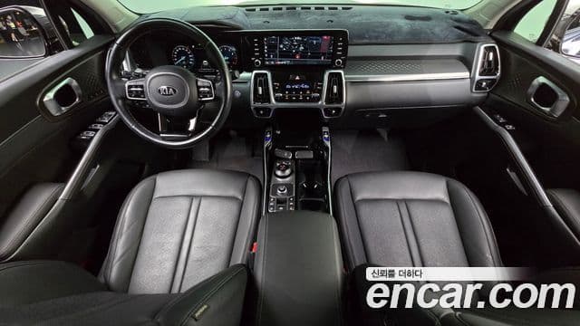 Kia Sorento 2021 — Фото 7/20
