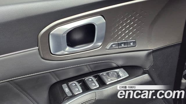 Kia Sorento 2021 — Фото 19/20