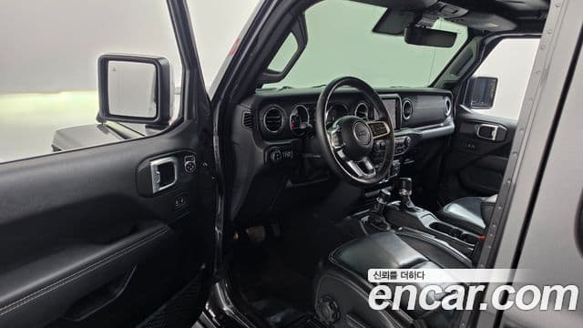 Jeep Wrangler 2021 — ფოტო 4/29