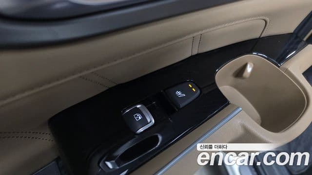 Kia Sorento 2024 — Şəkil 33/39