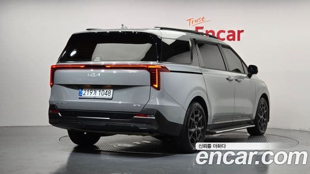 Kia Carnival 2024 — Фото 2/20