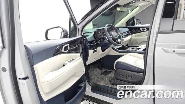 Kia Carnival 2024 — Фото 10/20