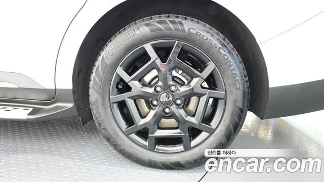 Kia Carnival 2024 — ფოტო 21/32