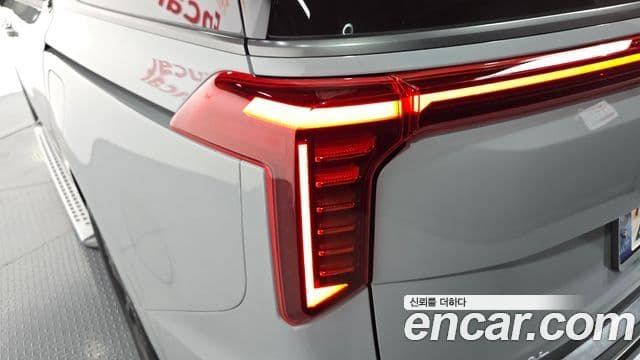 Kia Carnival 2024 — ფოტო 7/32