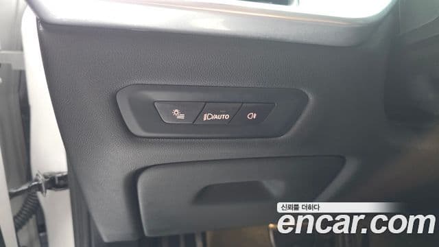 BMW X5 2023 — Photo 24/32