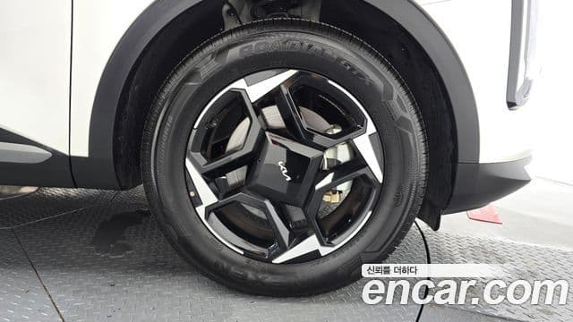 Kia Sportage 2025 — Şəkil 8/30