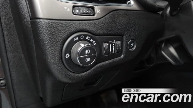 Jeep Cherokee 2021 — Photo 10/20