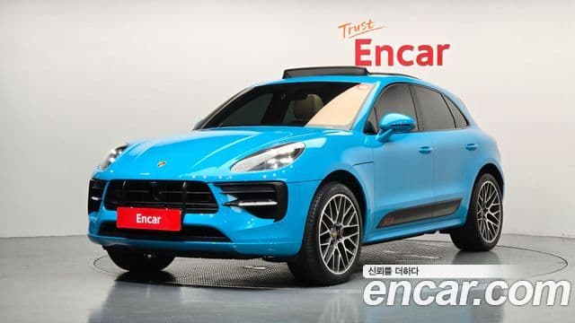 Porsche Macan 2021 — Photo 6/32