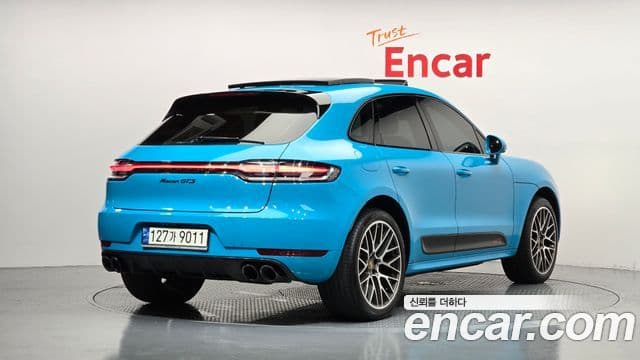 Porsche Macan 2021 — Photo 28/32