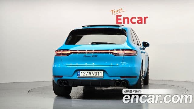 Porsche Macan 2021 — Photo 22/32