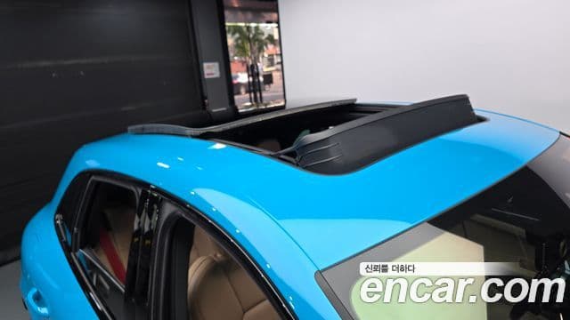 Porsche Macan 2021 — Photo 31/32