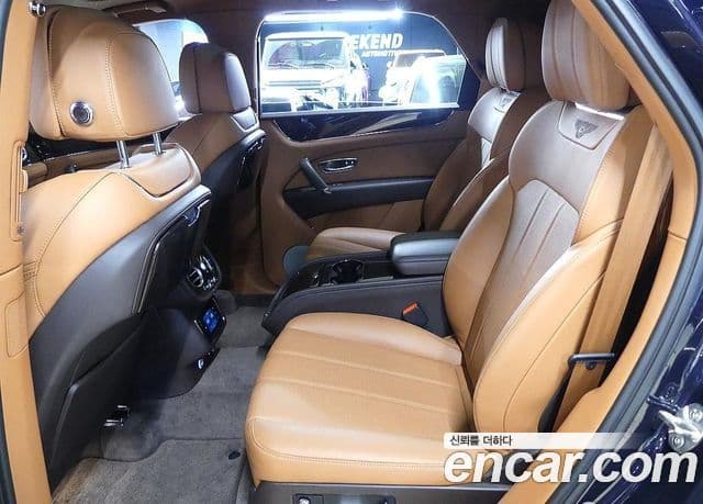 Bentley Bentayga 2020 — Photo 11/20