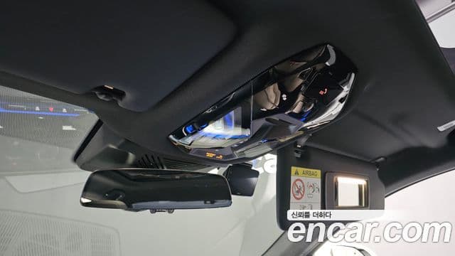 BMW 5 Series 2025 — Photo 14/32