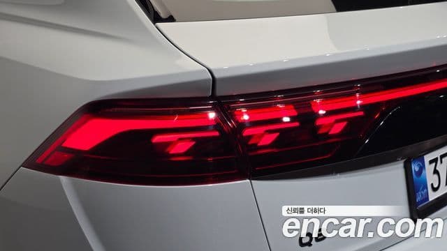 Audi Q8 2026 — Şəkil 8/36