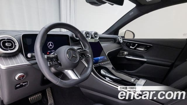 Mercedes-Benz GLC-Class 2025 — Photo 10/19