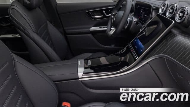 Mercedes-Benz GLC-Class 2025 — Photo 3/19