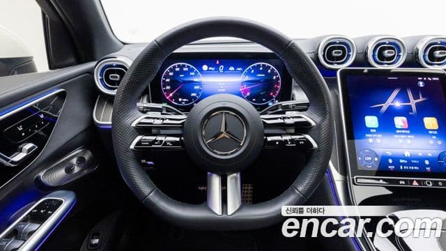 Mercedes-Benz GLC-Class 2025 — Photo 16/19