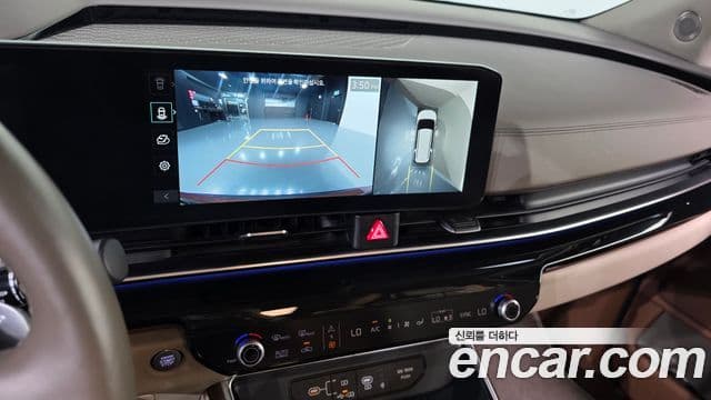 Kia Carnival 2024 — Фото 17/20