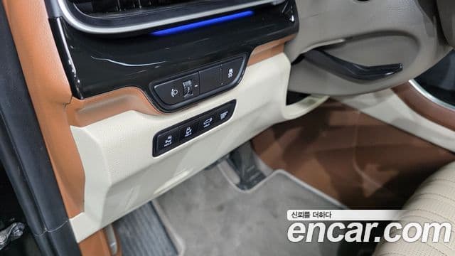Kia Carnival 2024 — Фото 18/20