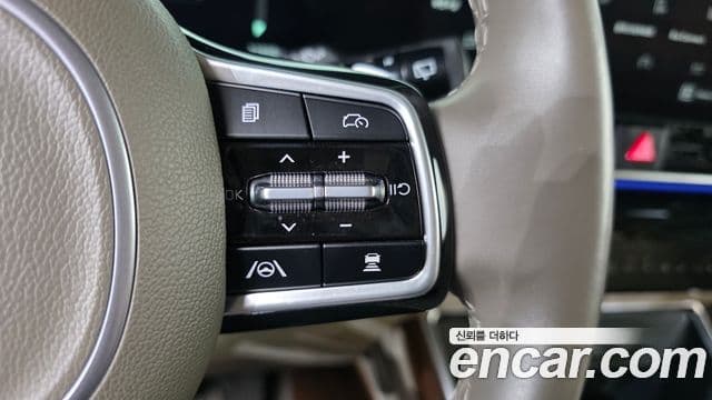 Kia Carnival 2024 — Фото 19/20