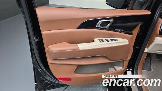 Kia Carnival 2024 — Şəkil 19/39