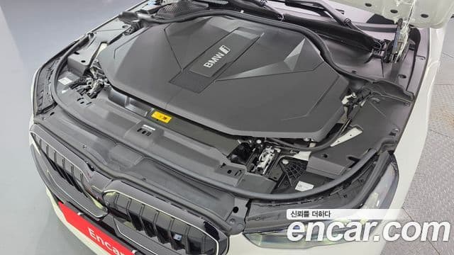 BMW i5 2024 — ფოტო 22/36