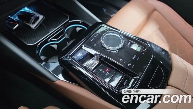 BMW i5 2024 — ფოტო 19/36