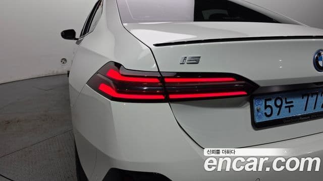 BMW i5 2024 — ფოტო 3/36