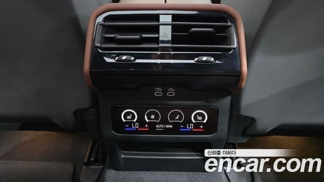 BMW i5 2024 — ფოტო 35/36
