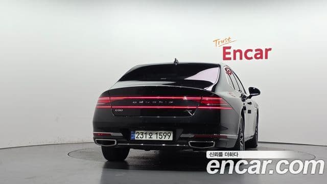 Genesis G90 2023 — Şəkil 36/37