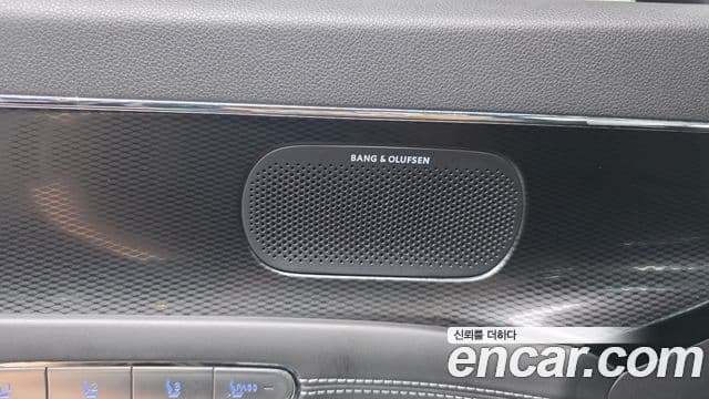 Genesis G90 2023 — Şəkil 13/37