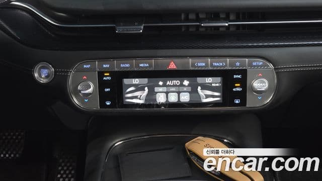 Genesis G90 2023 — Şəkil 8/37