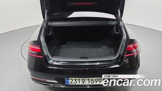 Genesis G90 2023 — Şəkil 34/37