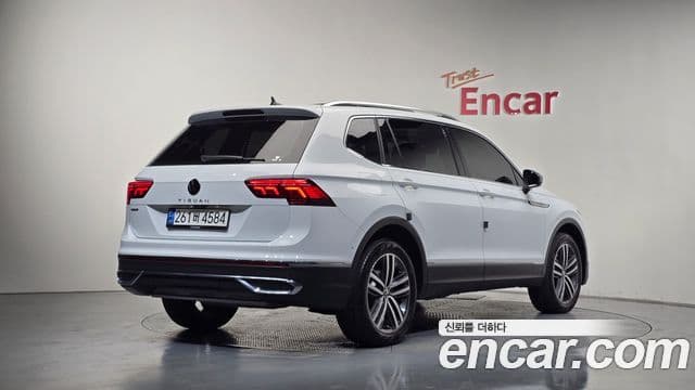 Volkswagen Tiguan Allspace 2022 — Photo 11/34